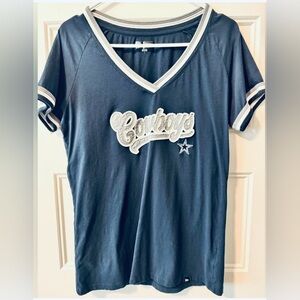Dallas Cowboys Women’s V-Neck Graphic Tee Size Large NFL Football Shirt Game Day
